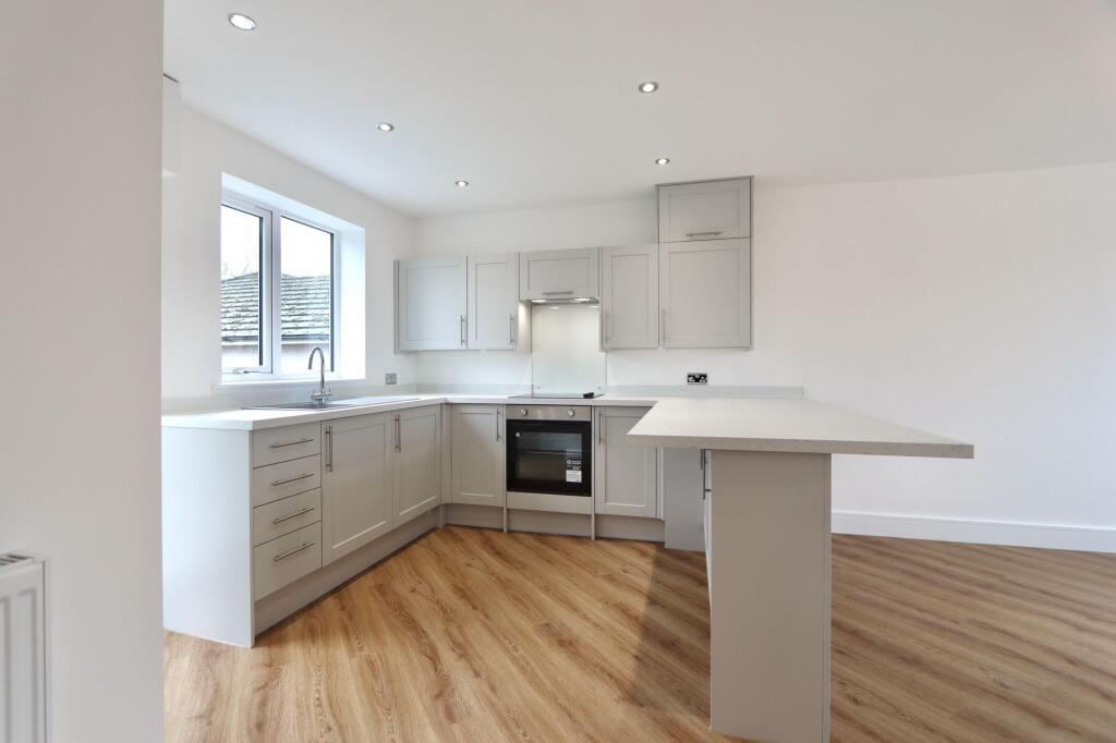 Additional image 7 of Gelligaer Road, Trelewis, CF46