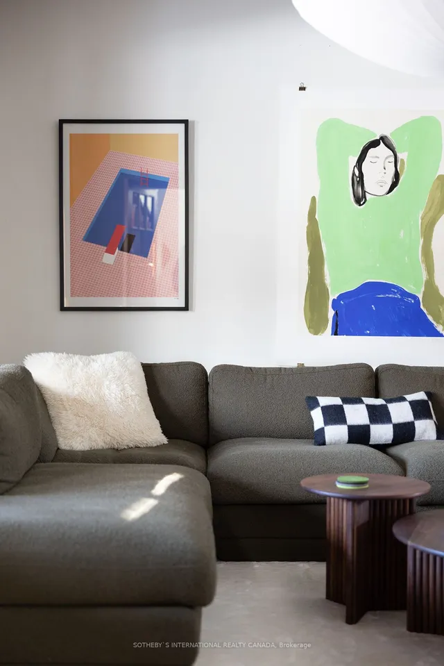 Additional image 30 of 253 Graham Ave