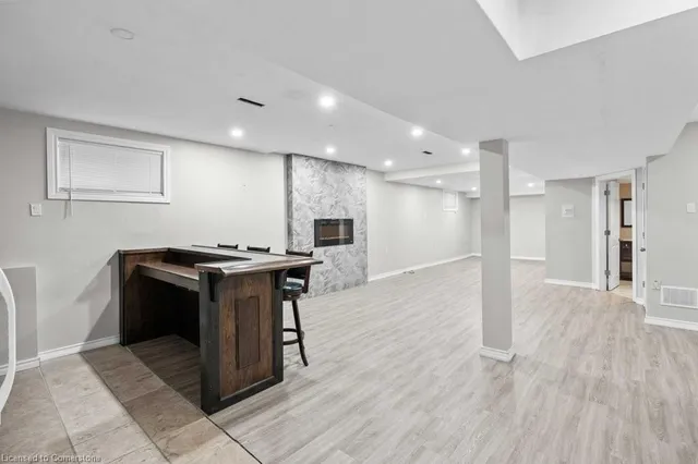 Additional image 37 of 116 Aubrey Ave