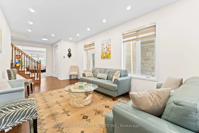 Additional image 11 of 915 Penson Cres