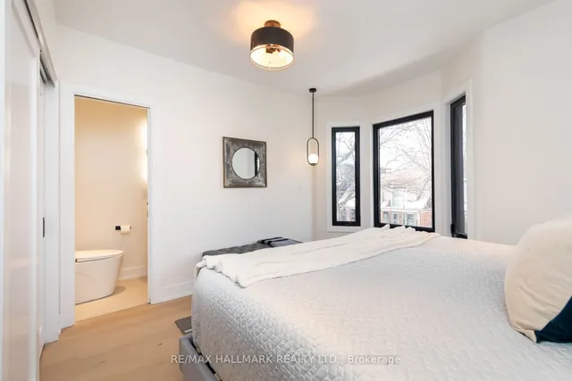 Additional image 19 of 147 Parkmount Rd