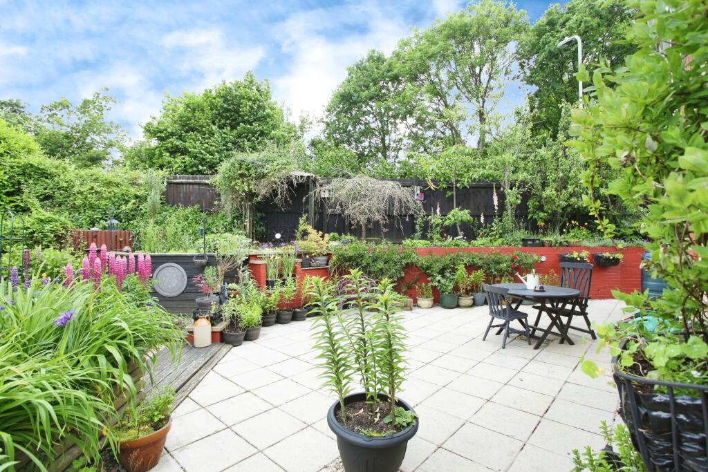 Additional image 11 of Clos Cae Pwll, Treharris, CF46