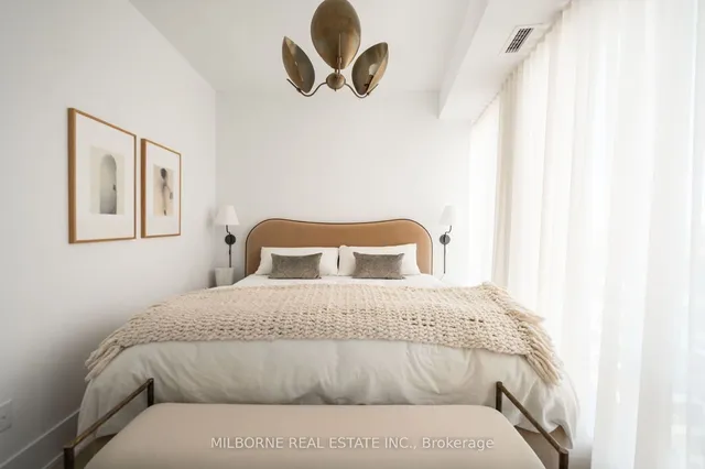 Additional image 10 of 470 Front St W Unit 1405