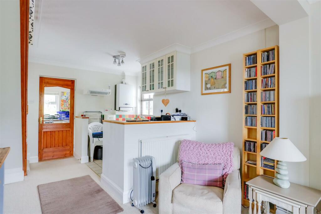 Additional image 23 of Desmar House, Boverton Road, Llantwit Major, Vale Of Glamorgan, CF61 1YA