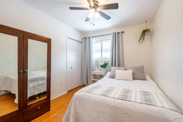 Additional image 20 of 2 Maria Crt