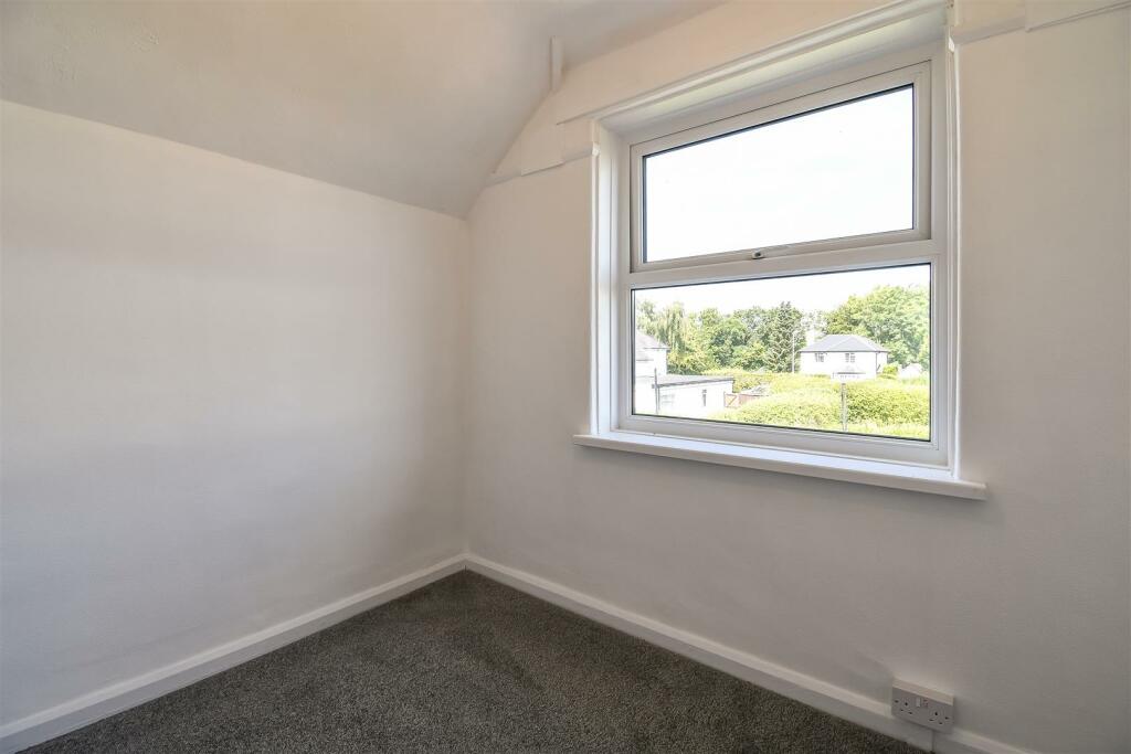 Additional image 8 of Bron Awelon, Barry