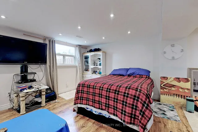 Additional image 31 of 28 Scotney Grve