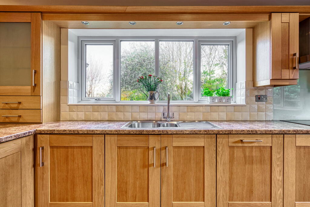 Additional image 9 of Willow Lea, Mollington, Chester, Cheshire