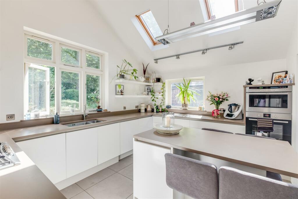 Additional image 12 of Peerswood Bungalow and Cottage, Station Road, Burton, Cheshire