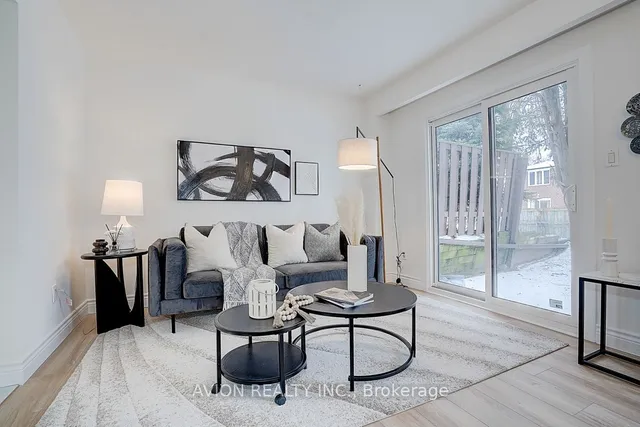 Additional image 6 of 250 Sprucewood Crt