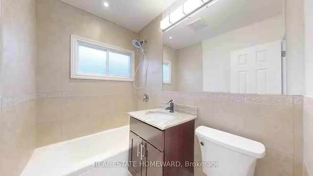 Additional image 12 of 726 Eglinton Ave