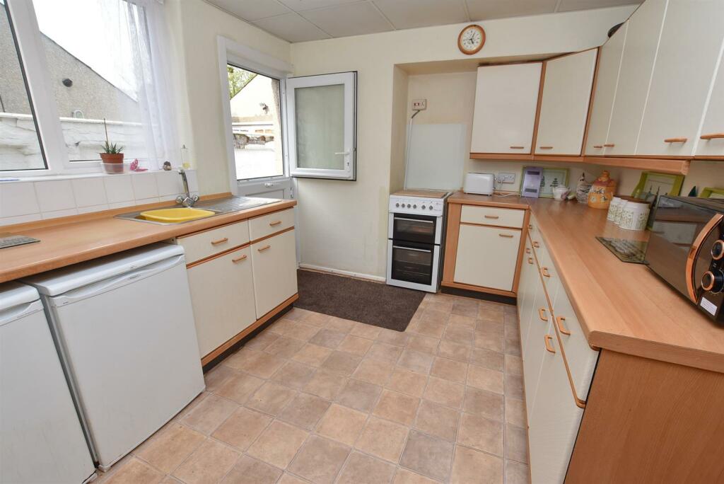 Additional image 6 of Morland Avenue, Bromborough, Wirral