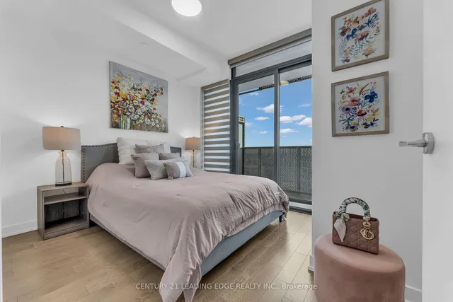 Additional image 2 of 20 Lombard St Unit 3603