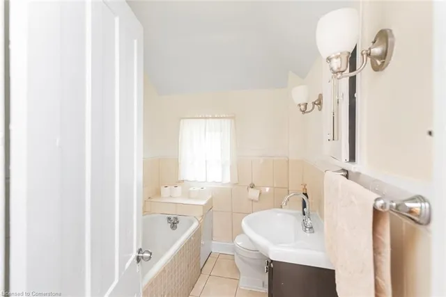 Additional image 34 of 62 Francis St