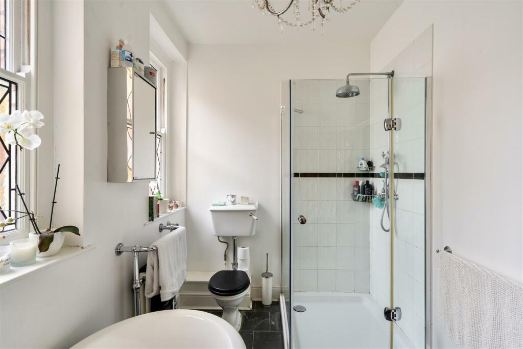 Additional image 26 of Plymouth Road, Penarth