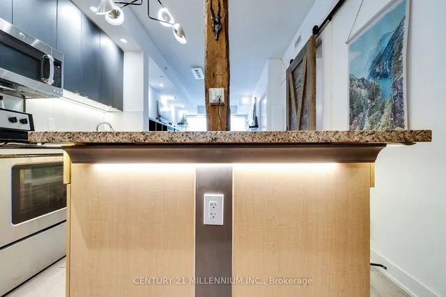 Additional image 7 of 5240 Dundas St Unit B215