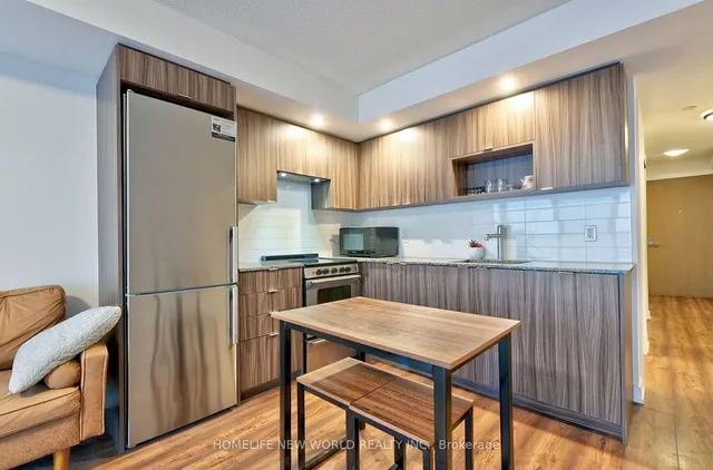 Additional image 12 of 225 Village Green Sq Unit 1510