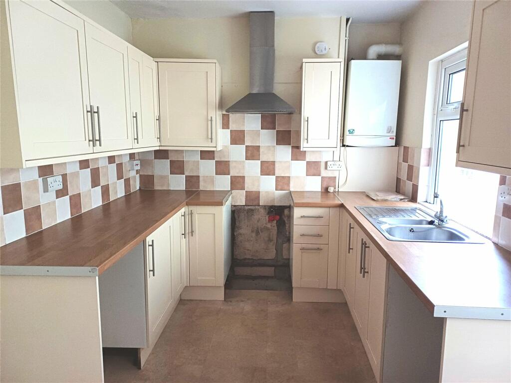 Additional image 4 of Vintin Terrace, Porthcawl CF36 5LS, CF36