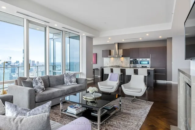 Additional image 3 of 180 University Ave Unit 5603