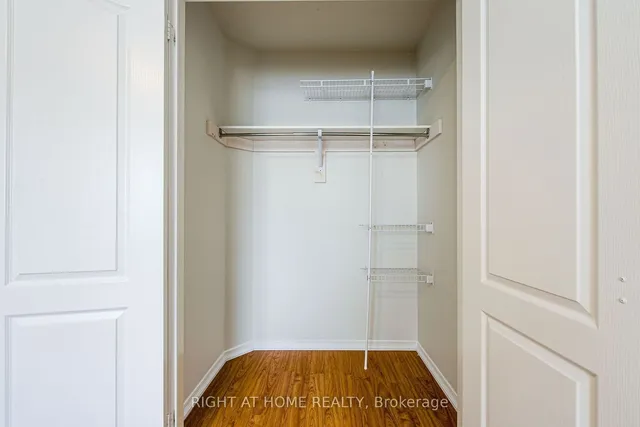 Additional image 33 of 1321 Brandon Terr