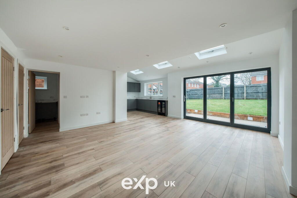 Additional image 23 of Neighbrook Close, Webheath