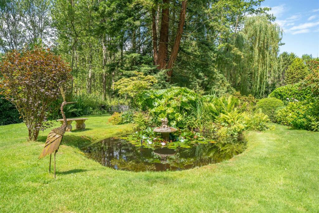 Additional image 33 of Dibbinsdale Road, Bromborough, Wirral