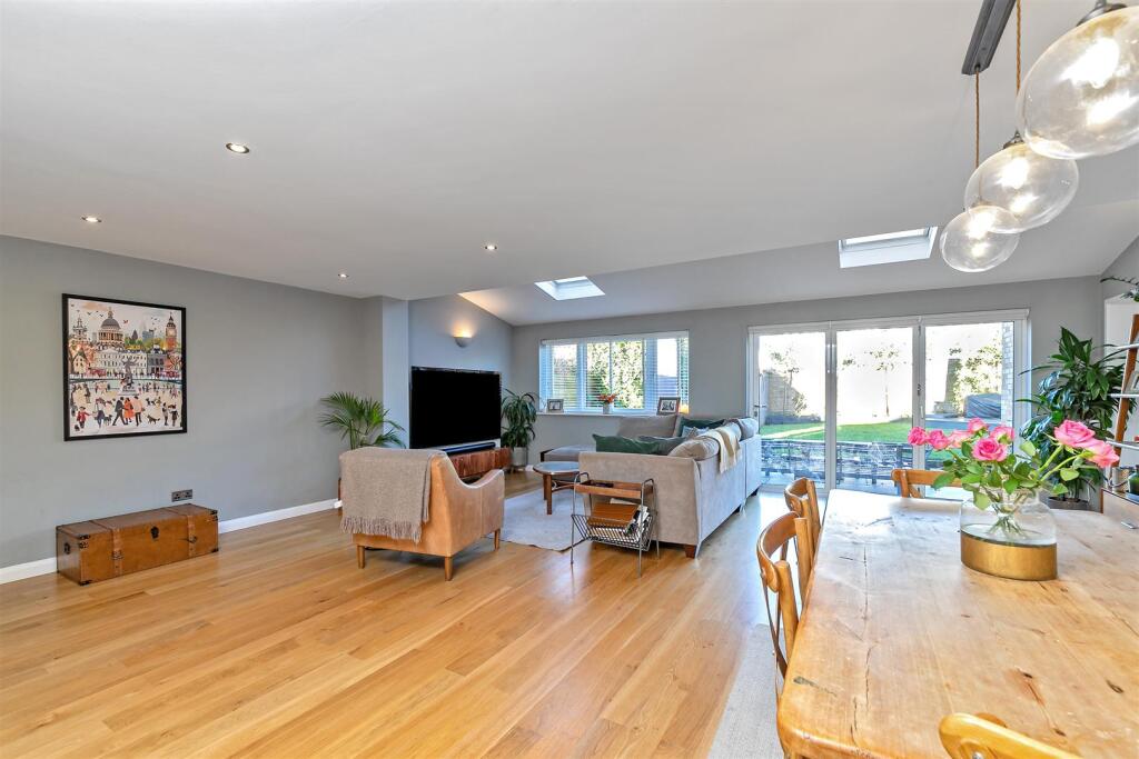 Additional image 2 of Hadrian Close, St Albans