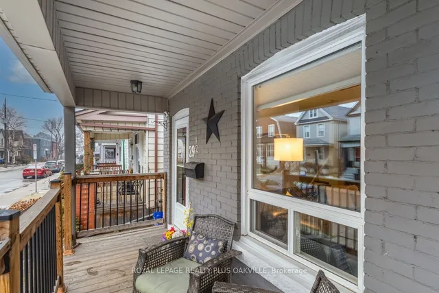 Additional image 4 of 29 1/2 Rosemont Ave