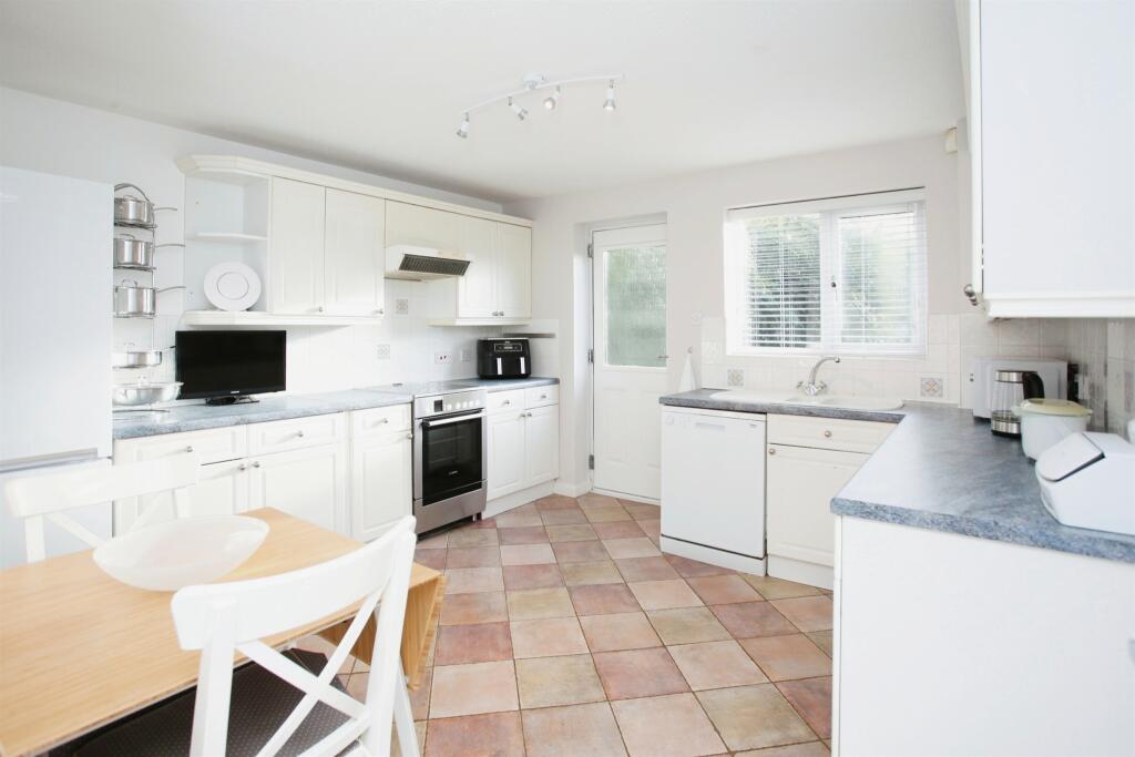 Additional image 5 of Tyle'r Hendy, Miskin, Pontyclun