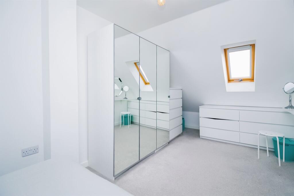 Additional image 3 of Cei Tir Y Castell, Barry