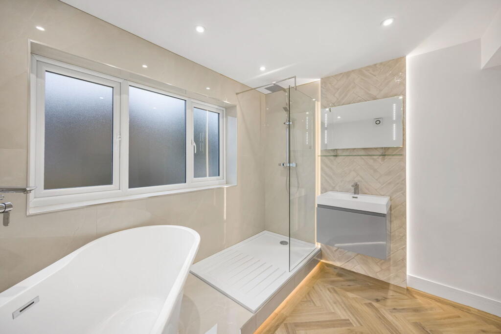 Additional image 10 of Commercial Street, Senghenydd, Caerphilly, CF83 4FZ