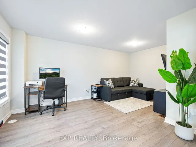 Additional image 6 of 27 Canoe Lane