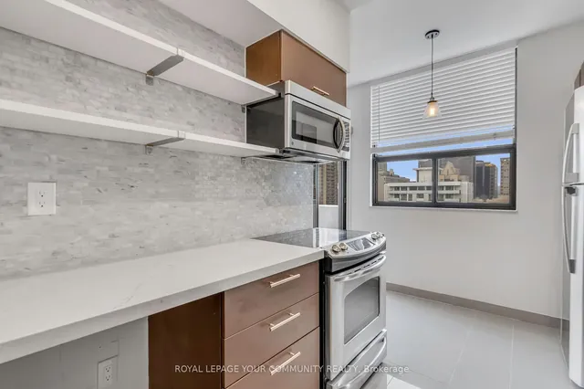 Additional image 6 of 86 Gloucester St Unit 1408