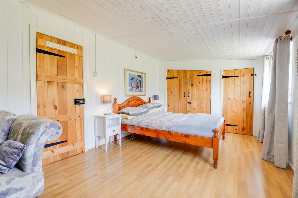 Additional image 18 of Channel View, Ogmore-By-Sea, Vale Of Glamorgan, CF32 0QA