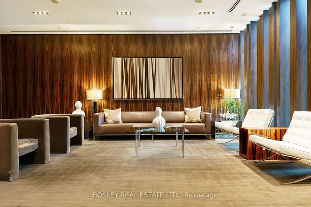 Additional image 27 of 33 Lombard St Unit 412