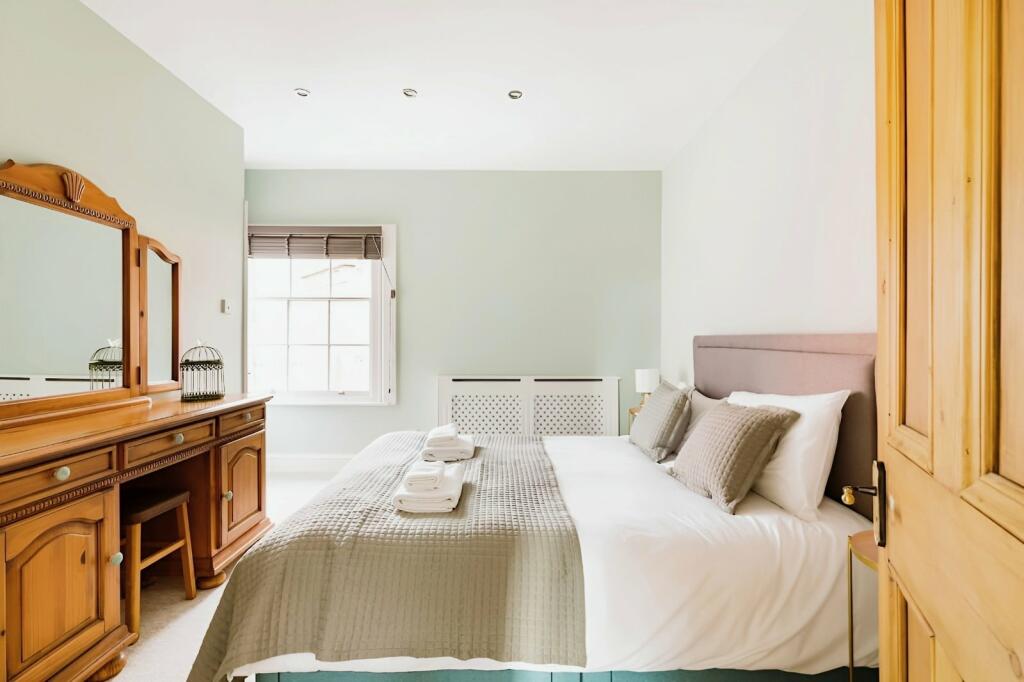 Additional image 22 of Grosvenor Place, Chester, Cheshire, CH1