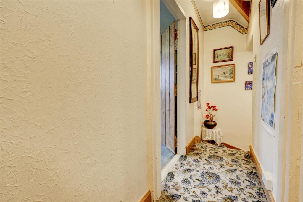 Additional image 12 of Brisco