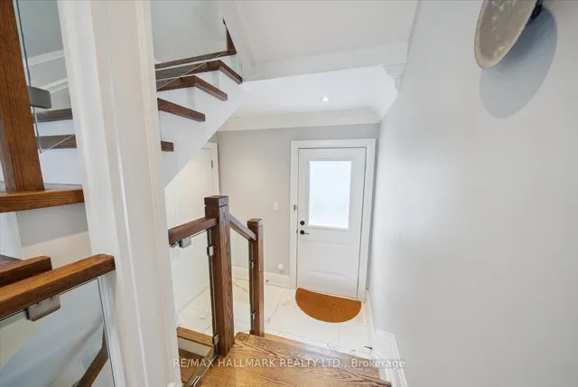 Additional image 32 of 21 Neilson Ave