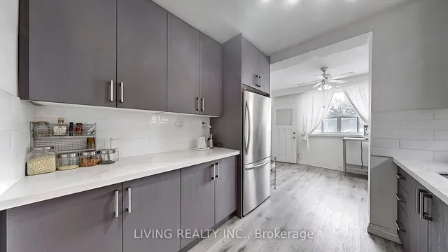 Additional image 5 of 33 Bloem Ave