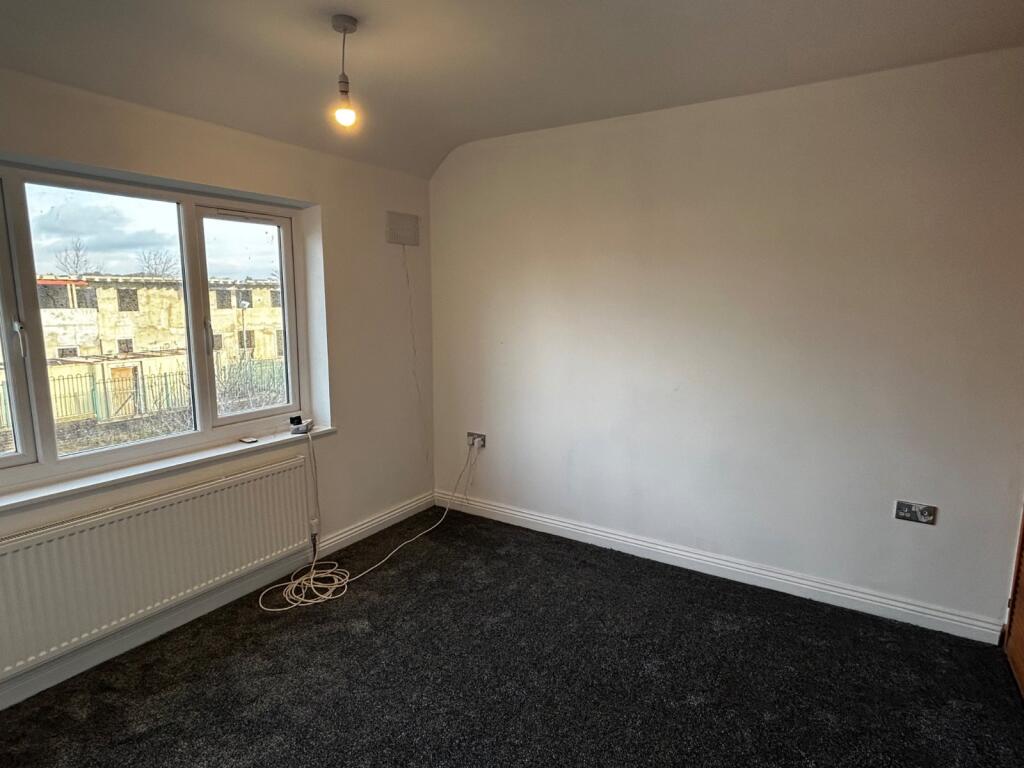 Additional image 5 of Meadview, Holmewood, Bradford, BD4