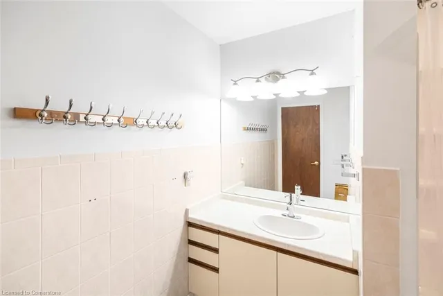 Additional image 26 of 520 Anson Dr