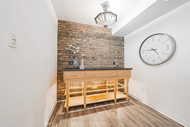 Additional image 14 of 3333 New St Unit 9