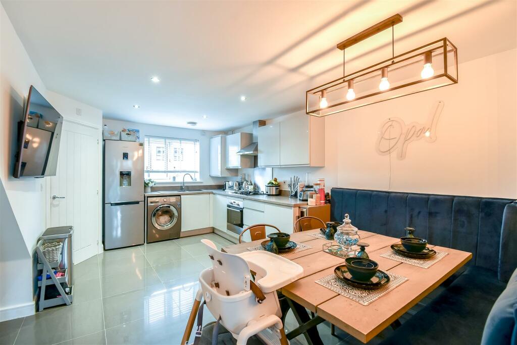 Additional image 33 of Ffordd Pentre, Barry