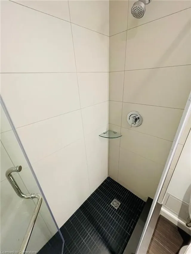 Additional image 10 of 741 King St Unit 103