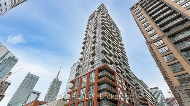126 Simcoe St Unit 1407