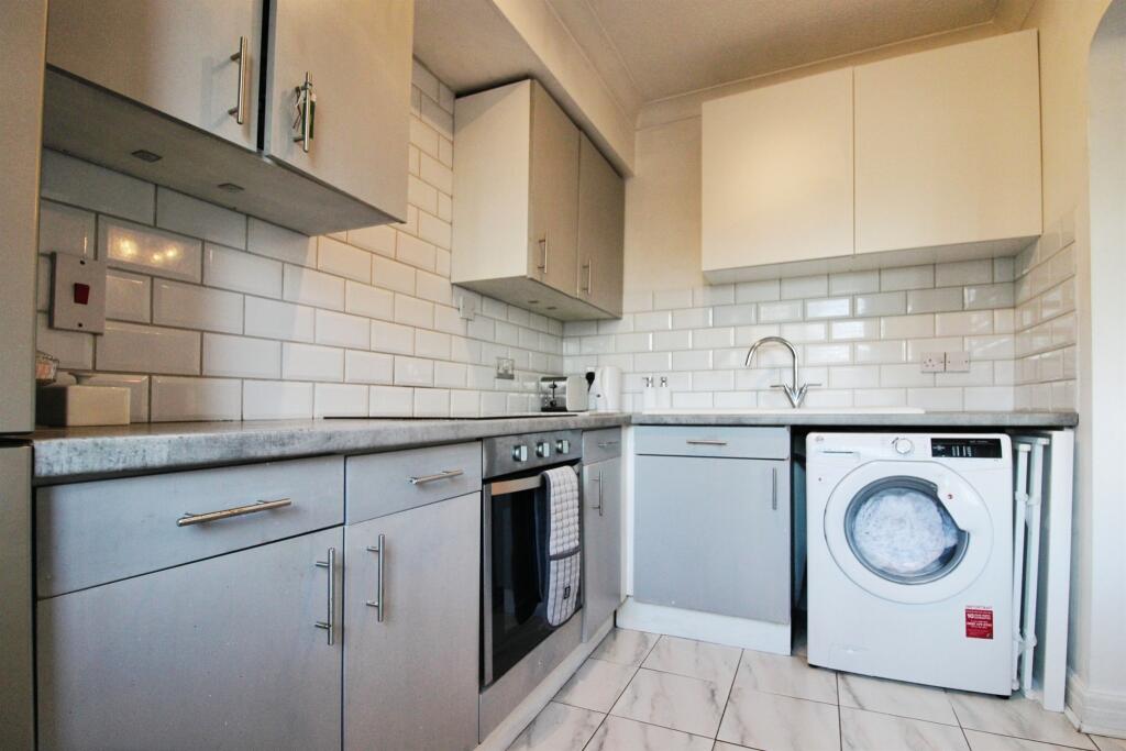 Additional image 6 of Mariners Heights, Penarth