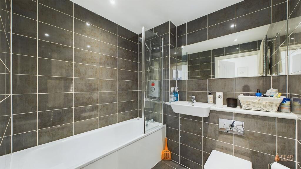 Additional image 10 of Lyndhurst House, Monarch Way. Shoreham-By-Sea, BN43