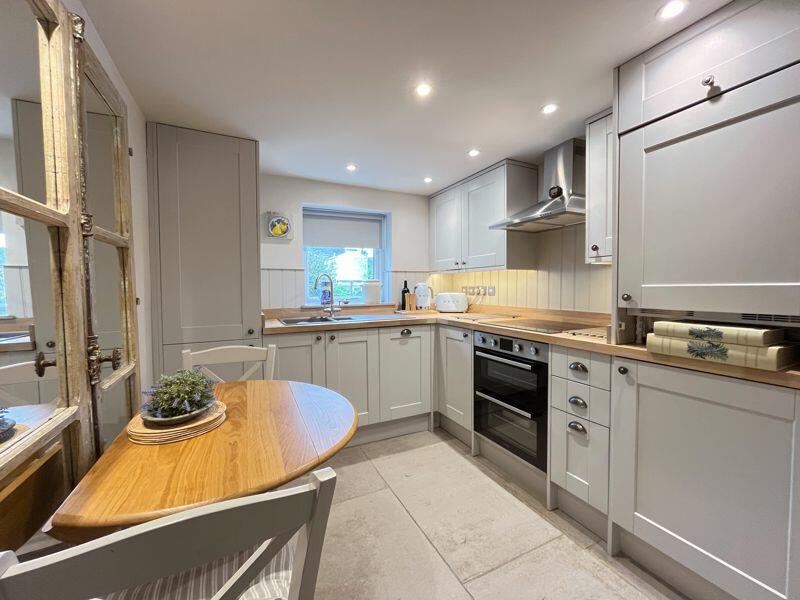 Additional image 21 of 40 Eastgate, Cowbridge, The Vale of Glamorgan CF71 7DG