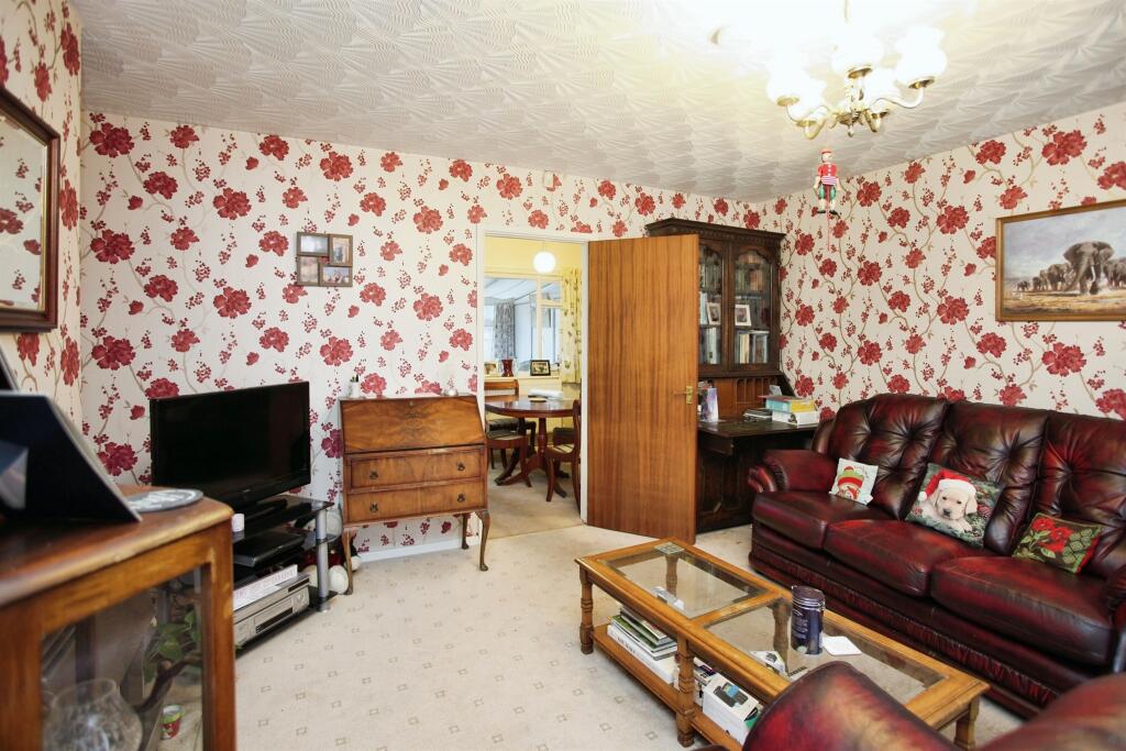 Additional image 4 of Mardy Crescent, CAERPHILLY