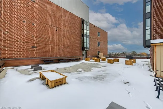 Additional image 29 of 3290 New St Unit 214